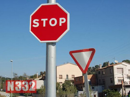 n332 junctions Stop