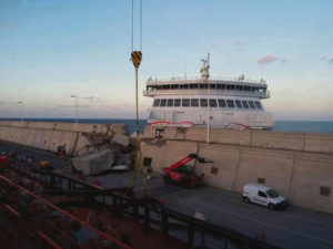Amazing Footage of Gran Canaria Ferry Crash