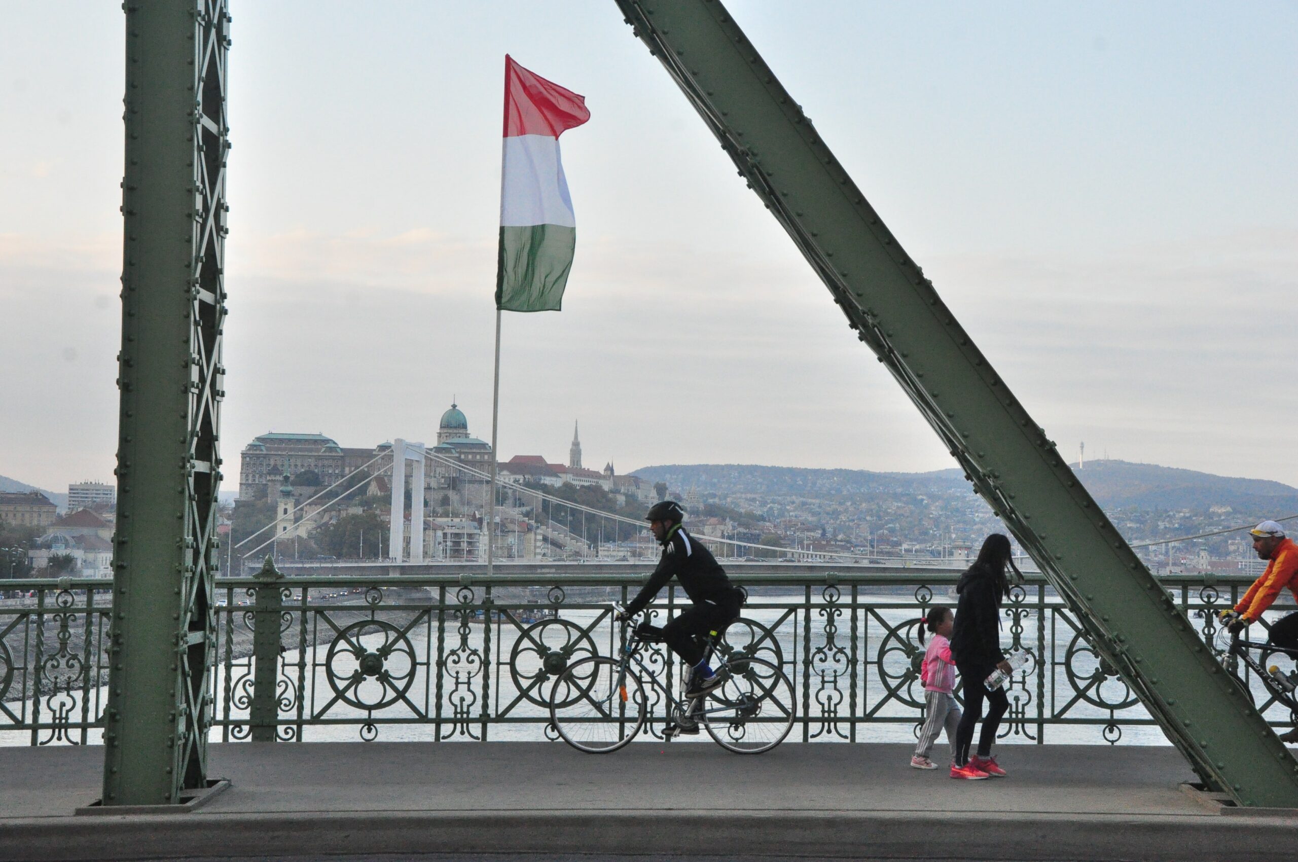 Orban provokes tension over 'Greater Hungary' scarf