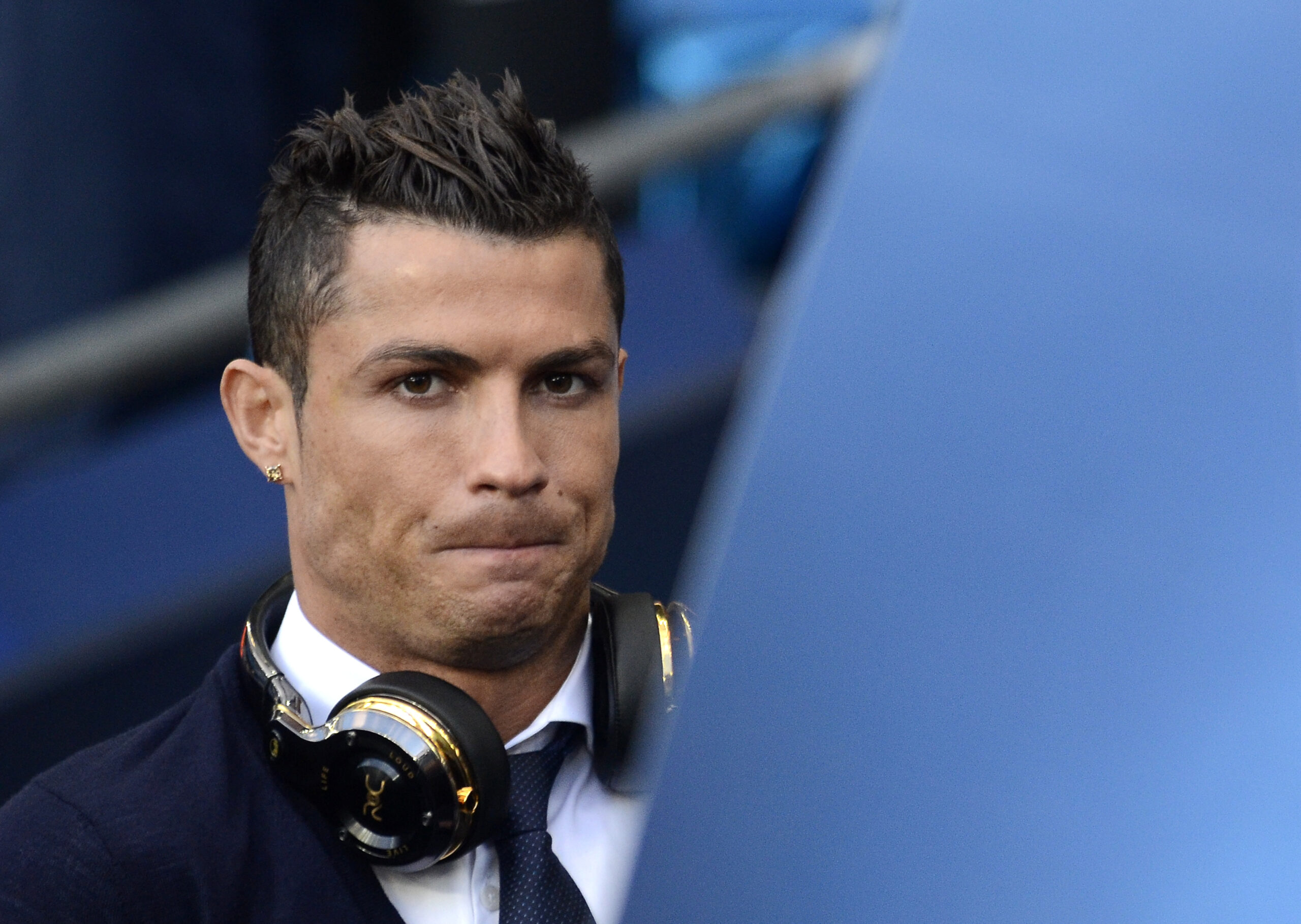 Ronaldo says Manchester United betrayed him