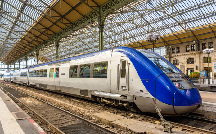 Over 60,000 free train tickets will be given to young people in France and Germany.